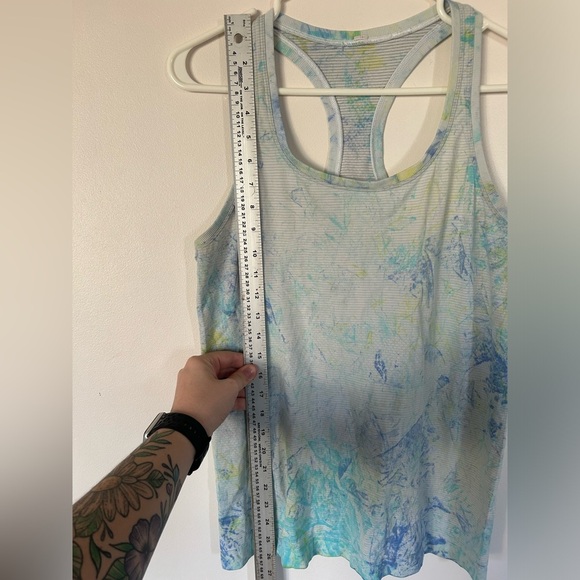 RARE Lululemon Seawheeze 2019 Half-Marathon Swiftly Racerback Tank Tie Dye 10 - Picture 2 of 7